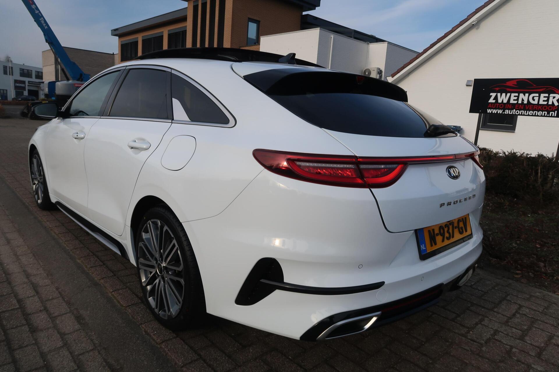 Foto van Kia Proceed