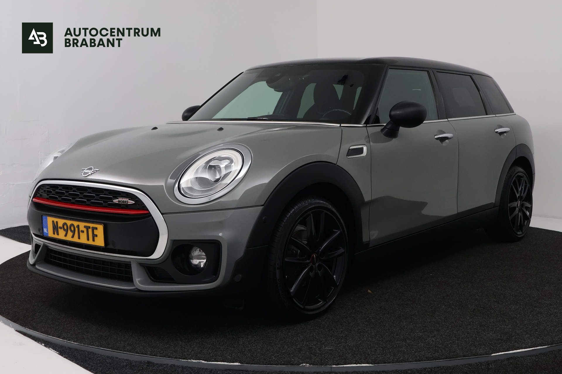 Mini Clubman One 1.5 One Chili (STOELVERWARMING, CAMERA, DEALER ONDERHOUDEN) 2018 - voorkant