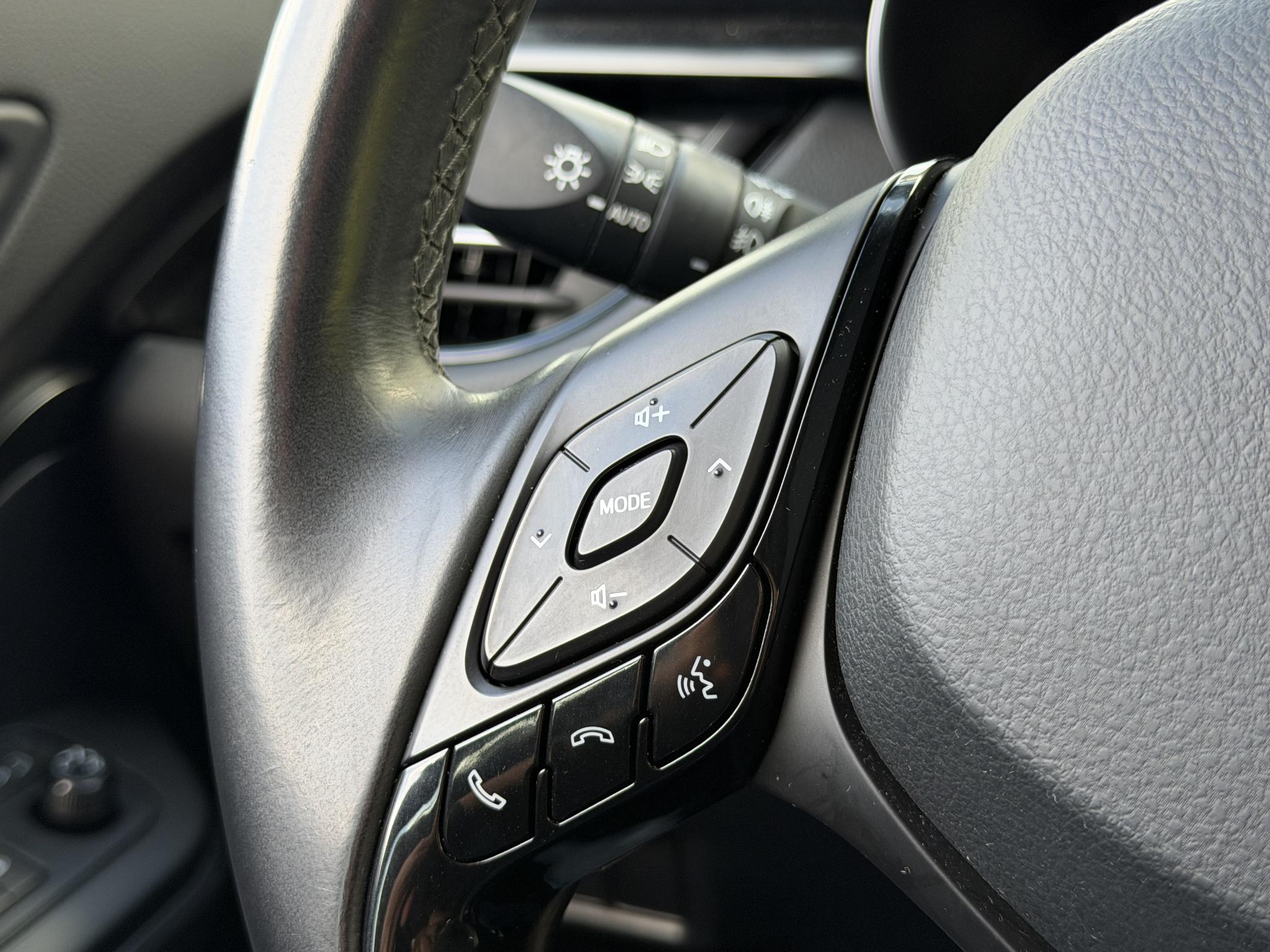 Foto van Toyota Toyota C-hr