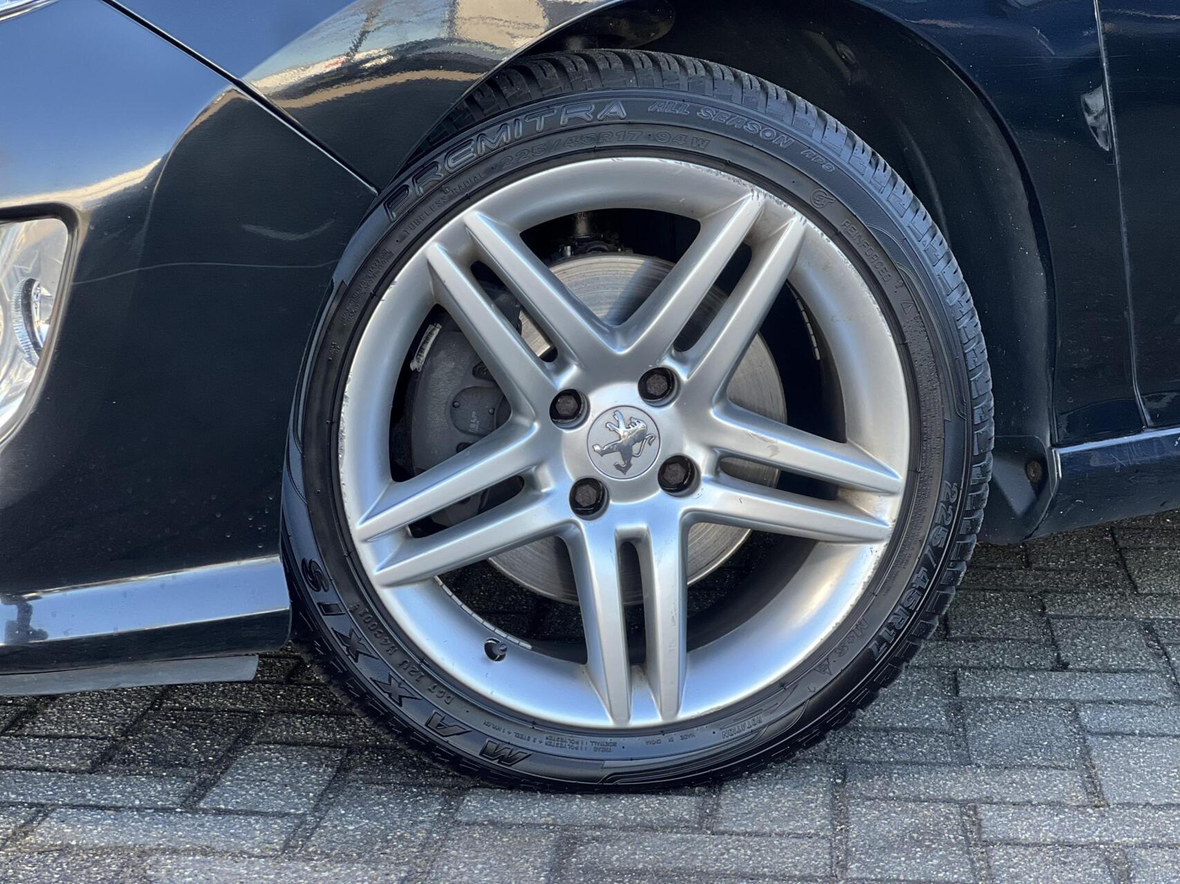 Foto van Peugeot 308 CC