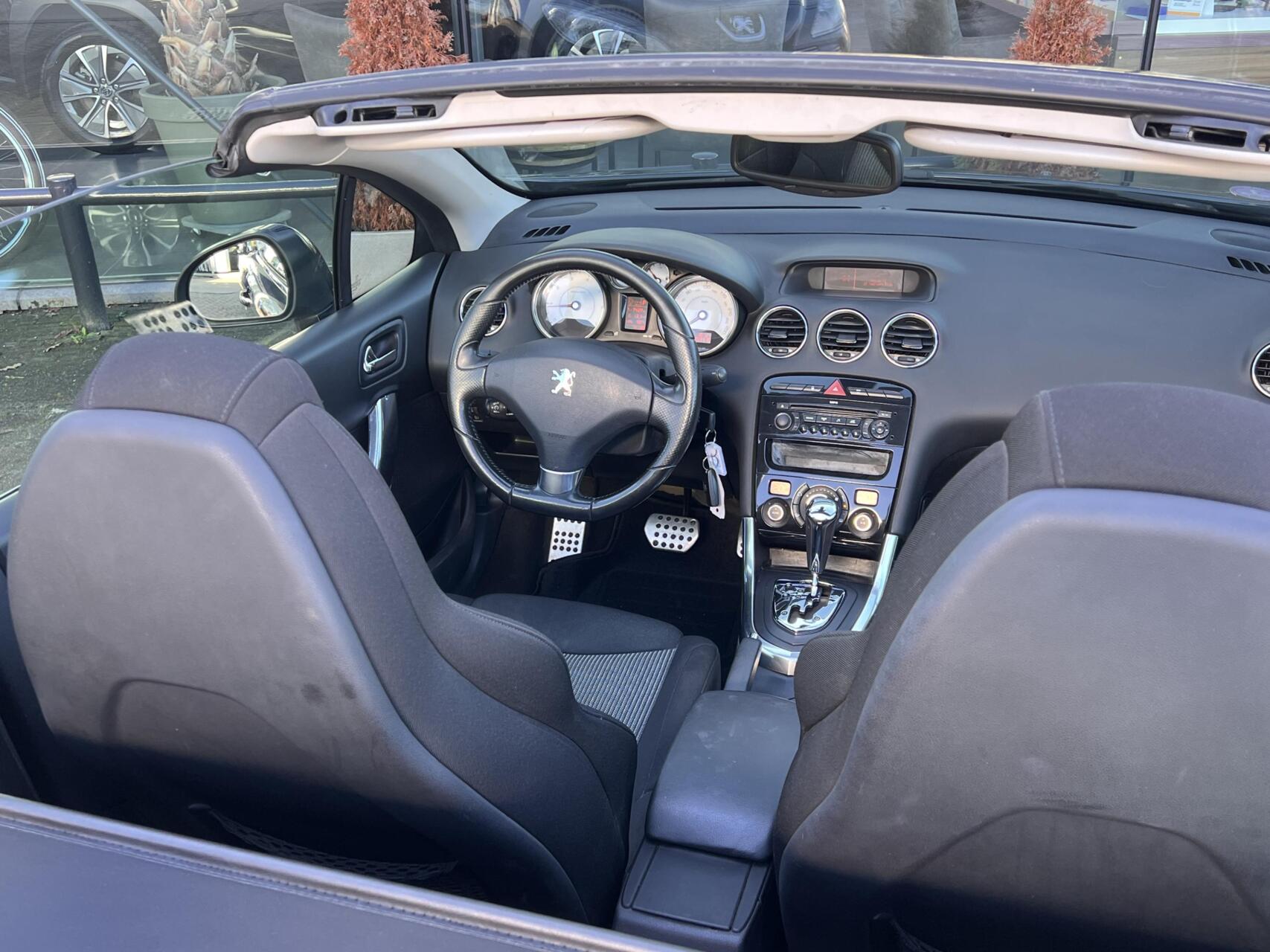 Foto van Peugeot 308 CC