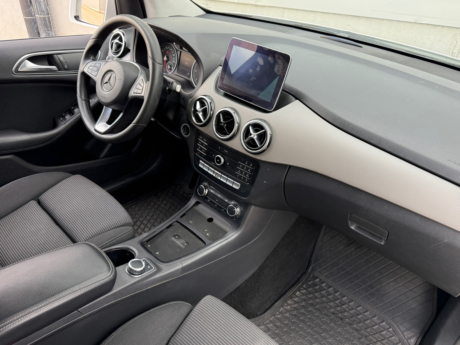 Foto van Mercedes-Benz B 220 D
