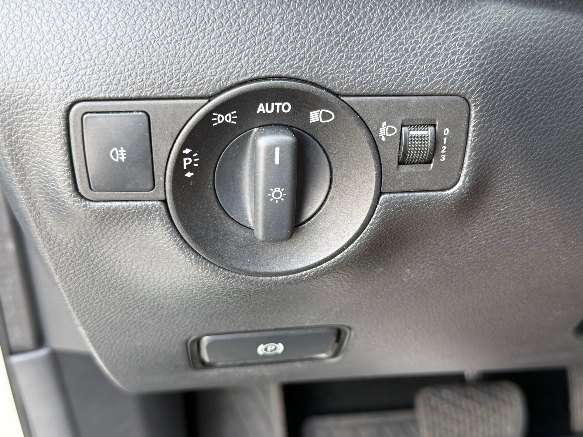 Foto van Mercedes-Benz B 220 D