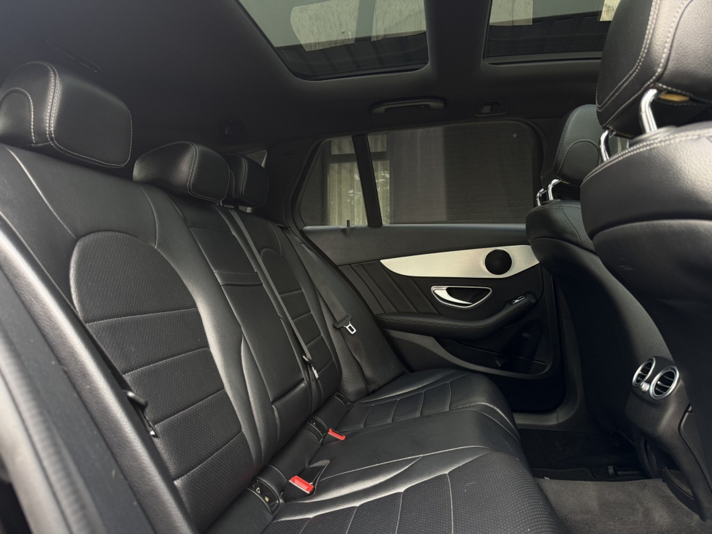 Foto van Mercedes-Benz C 200