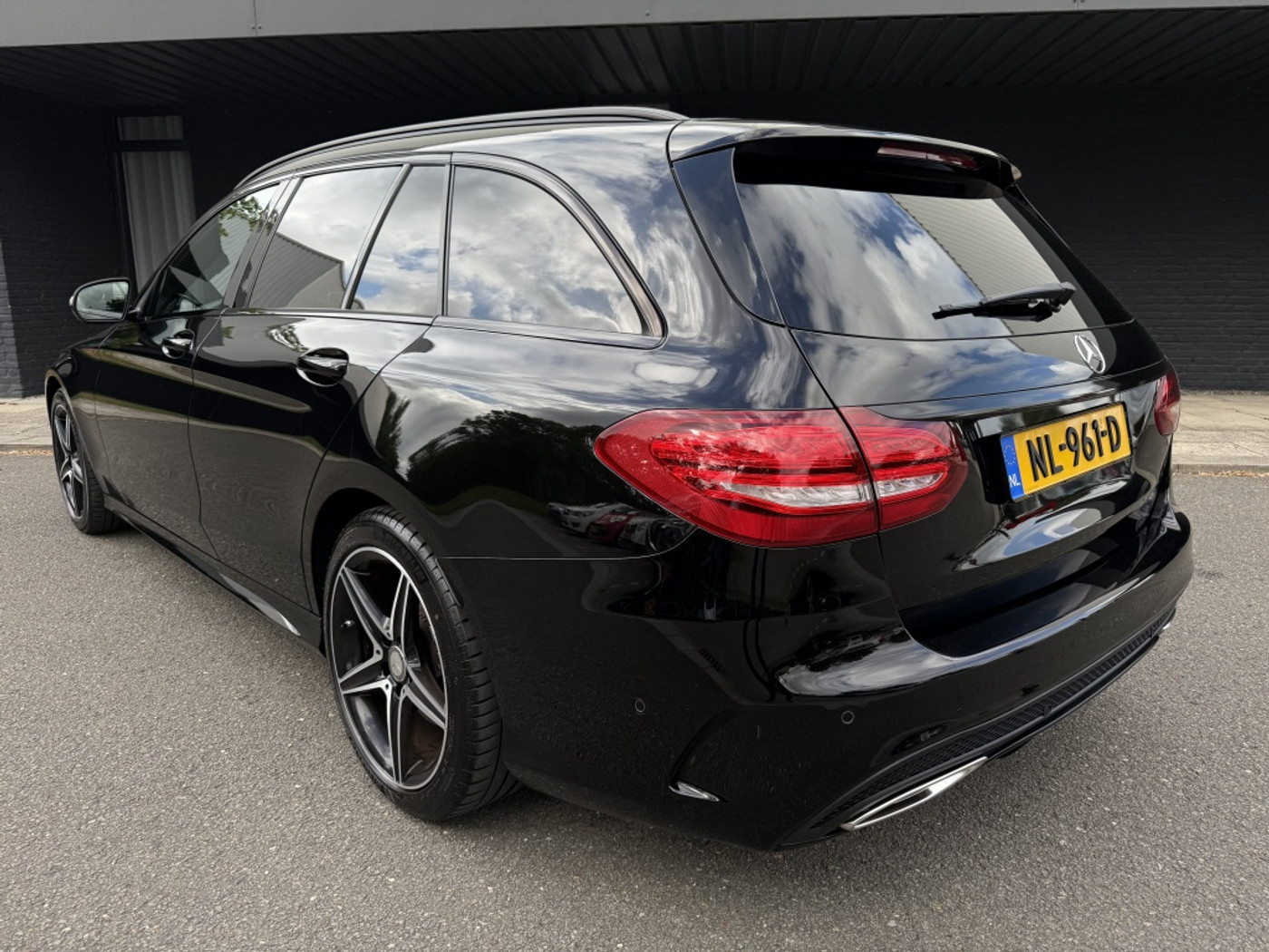 Foto van Mercedes-Benz C 200