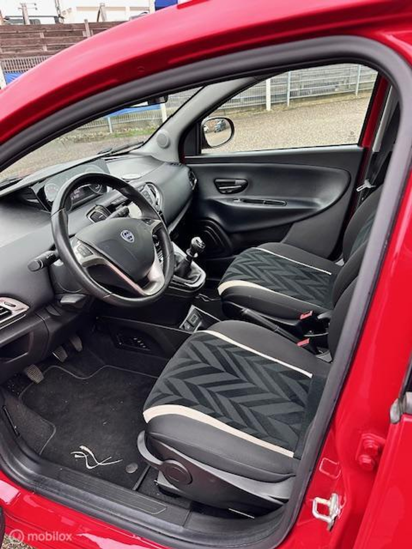 Foto van Lancia Ypsilon