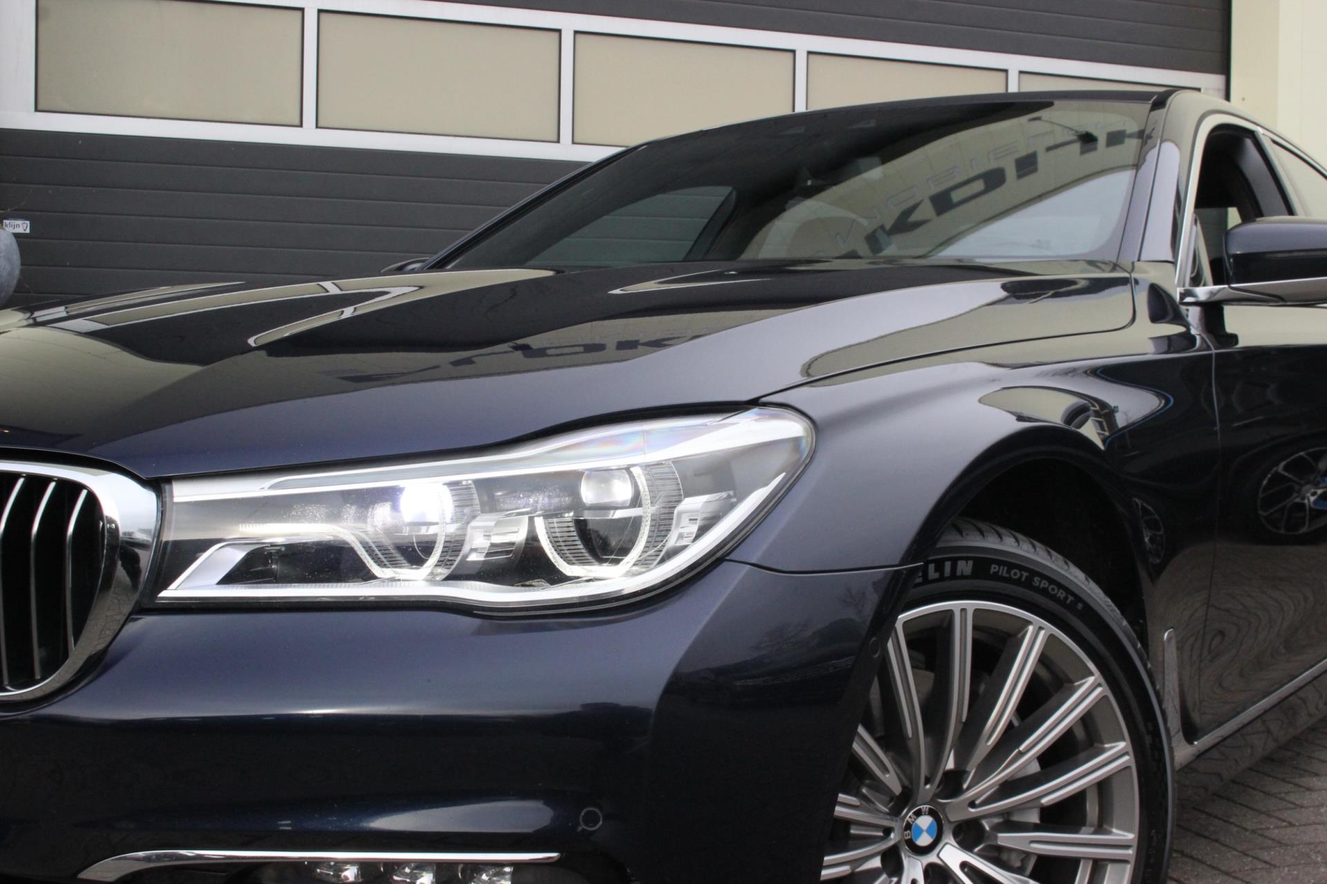 Foto van BMW 740i