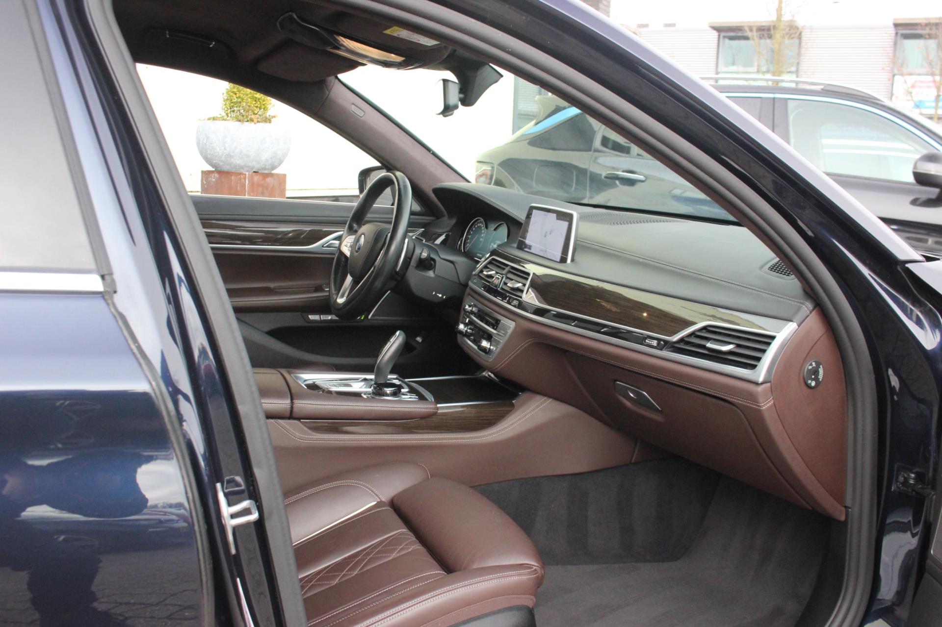Foto van BMW 740i