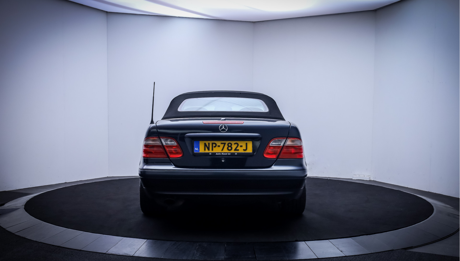 Foto van Mercedes-Benz CLK 230 Kompressor