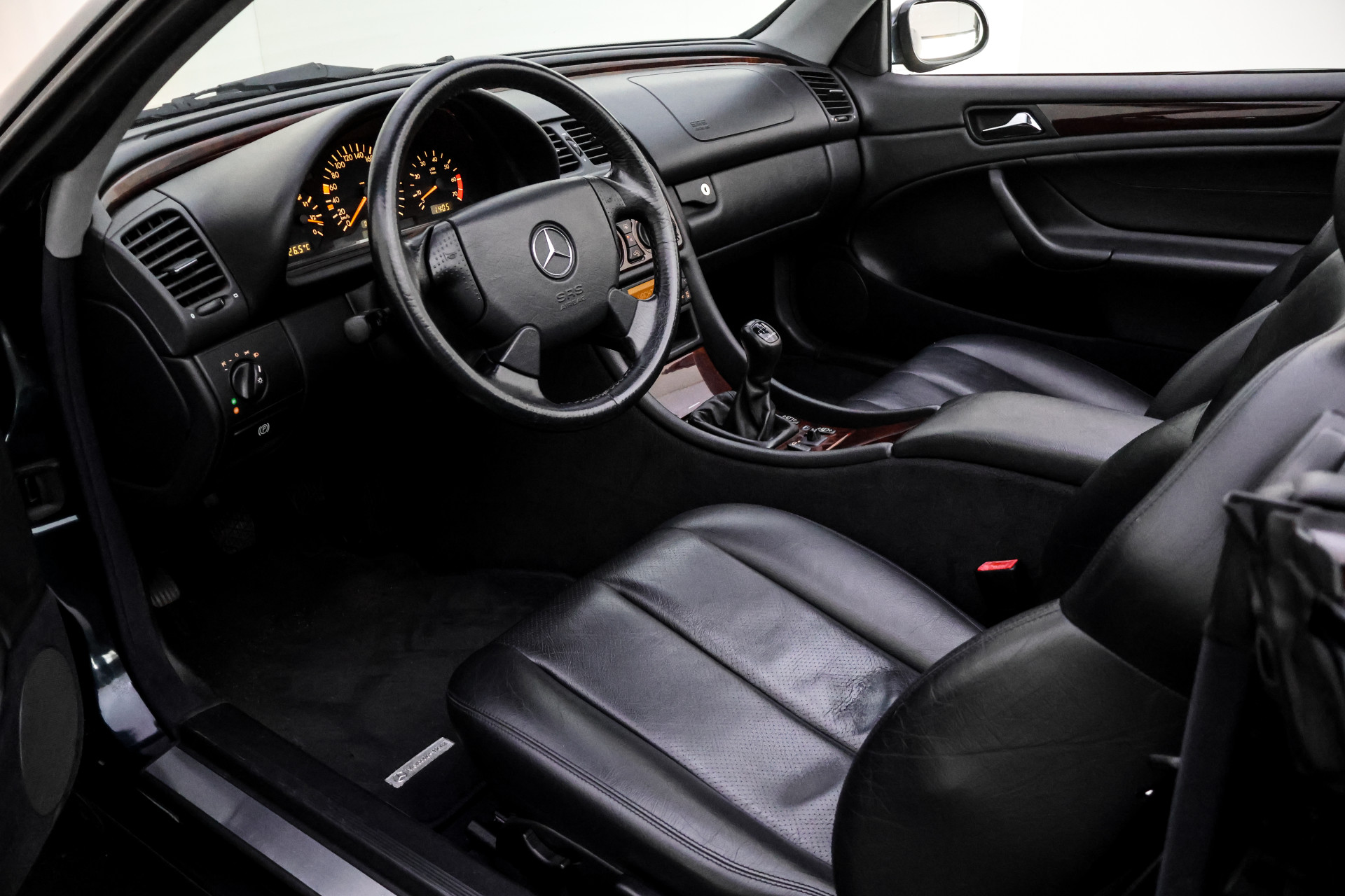 Foto van Mercedes-Benz CLK 230 Kompressor