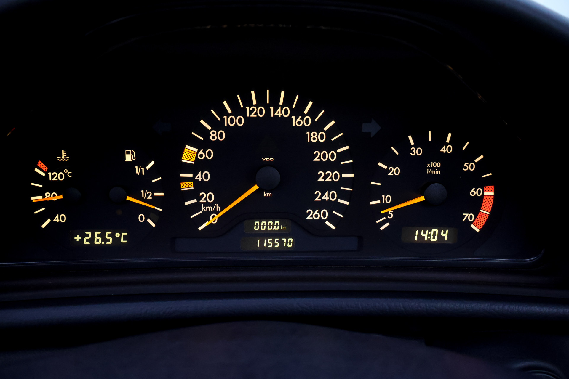 Foto van Mercedes-Benz CLK 230 Kompressor