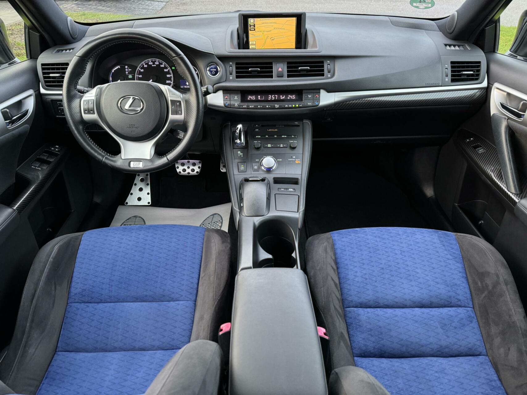 Foto van Lexus CT