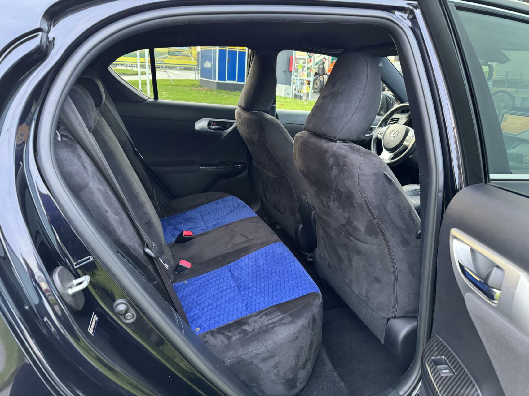 Foto van Lexus CT
