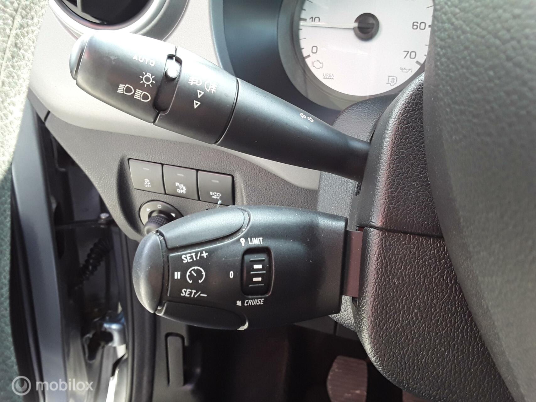 Foto van Peugeot Partner Tepee