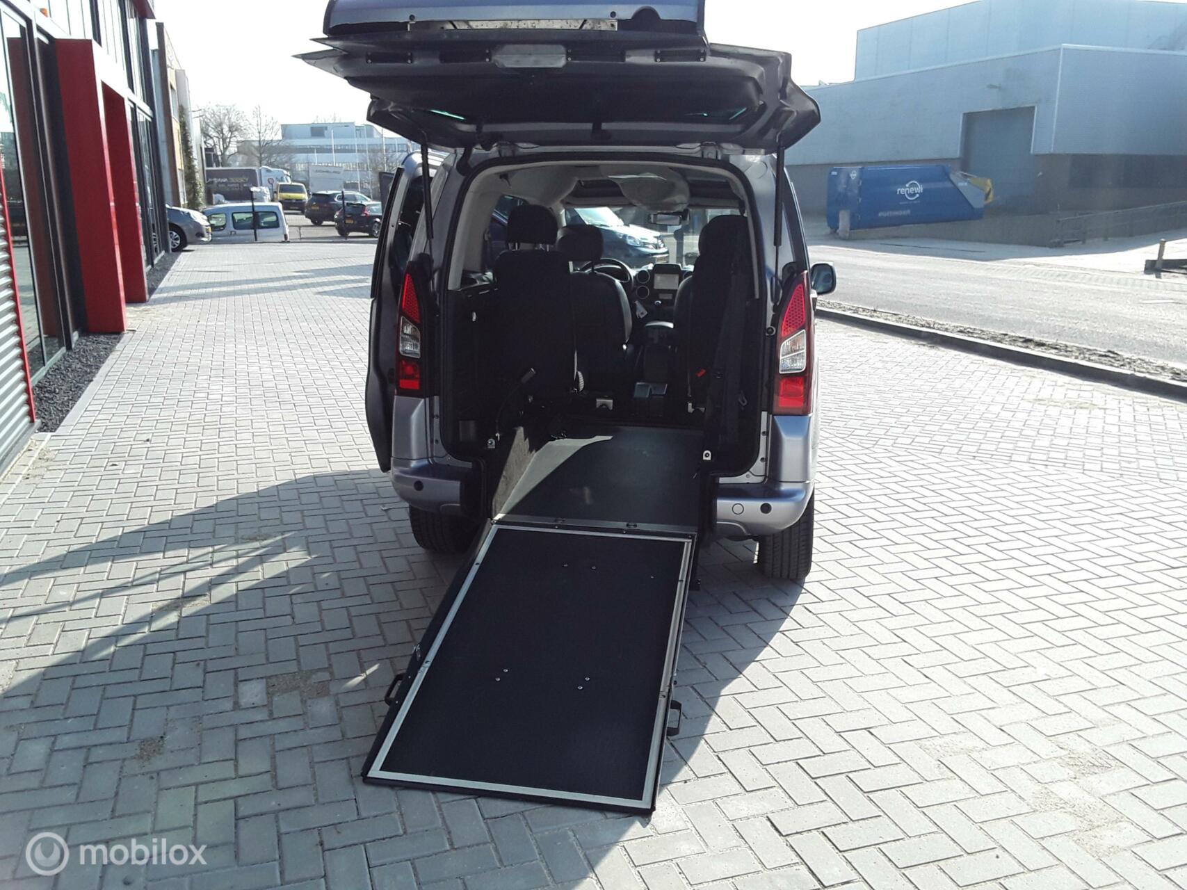 Foto van Peugeot Partner Tepee
