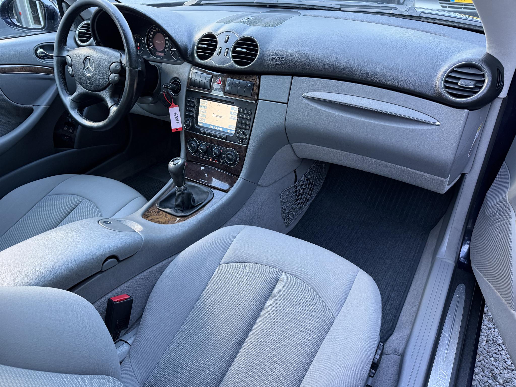 Foto van Mercedes-Benz CLK 280
