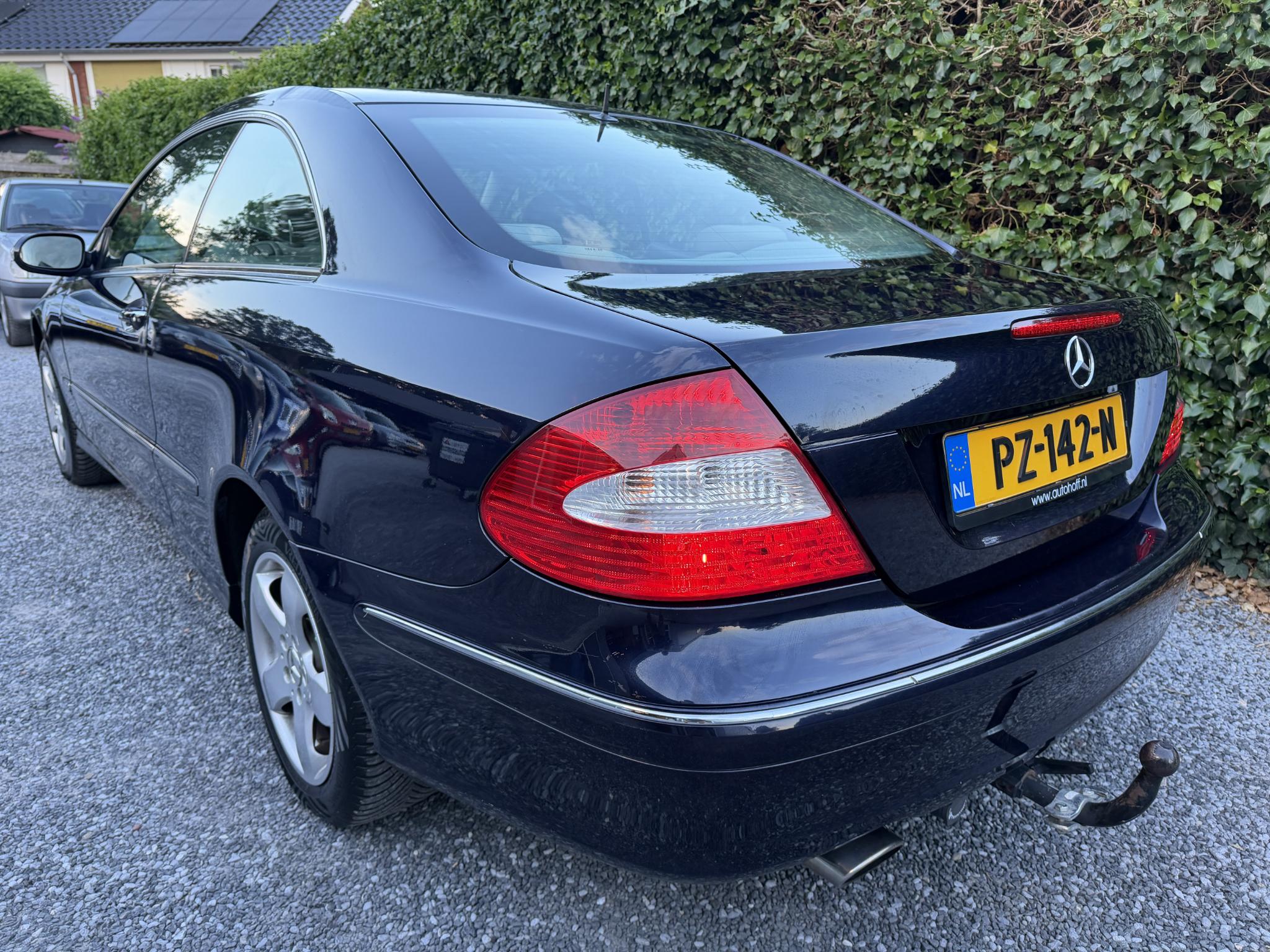 Foto van Mercedes-Benz CLK 280