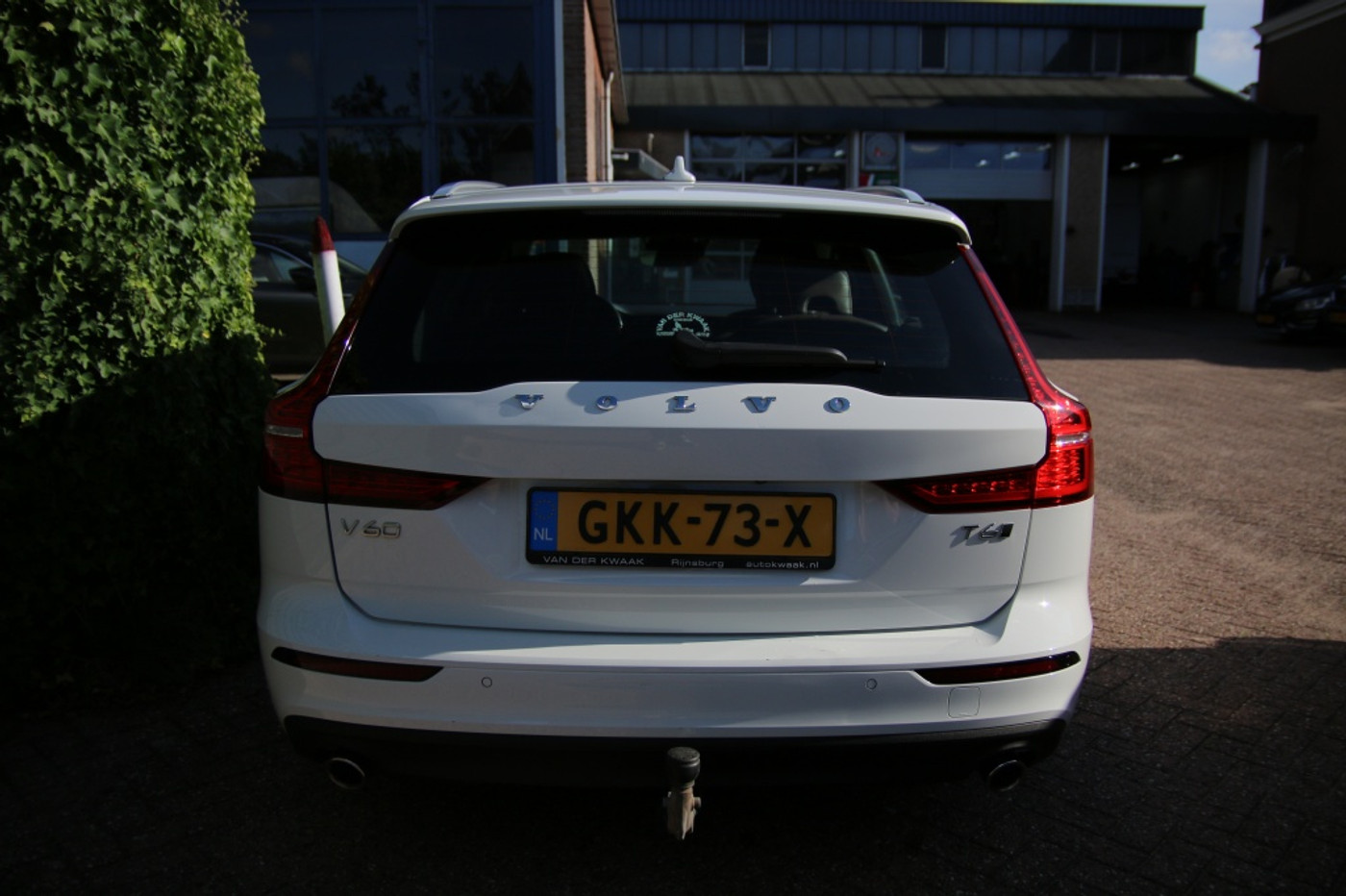Foto van Volvo V60 T6 Twin Engine