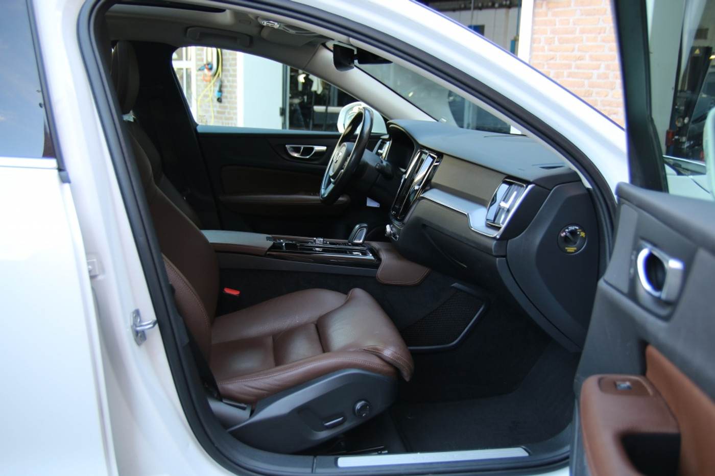 Foto van Volvo V60 T6 Twin Engine