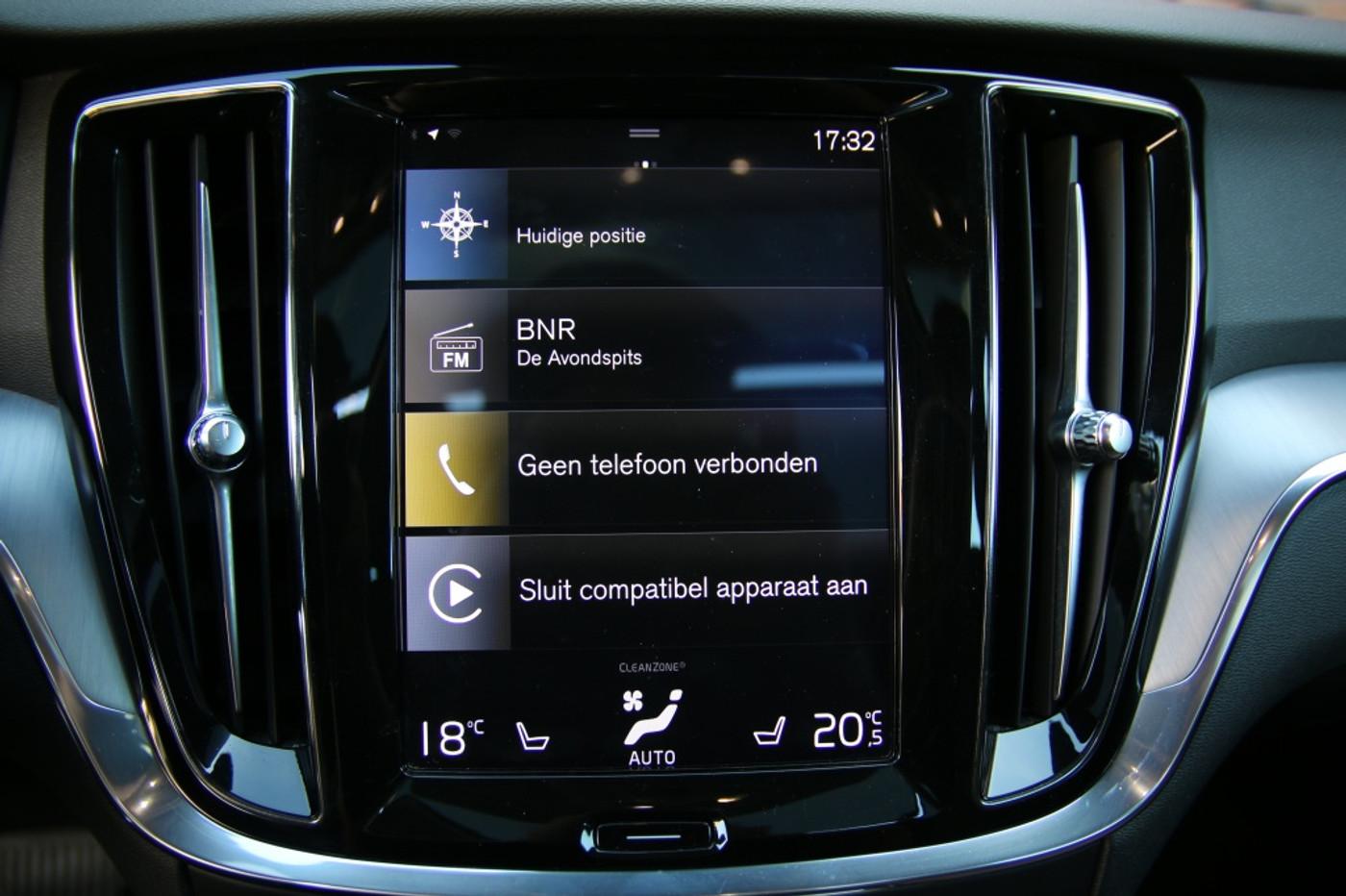 Foto van Volvo V60 T6 Twin Engine