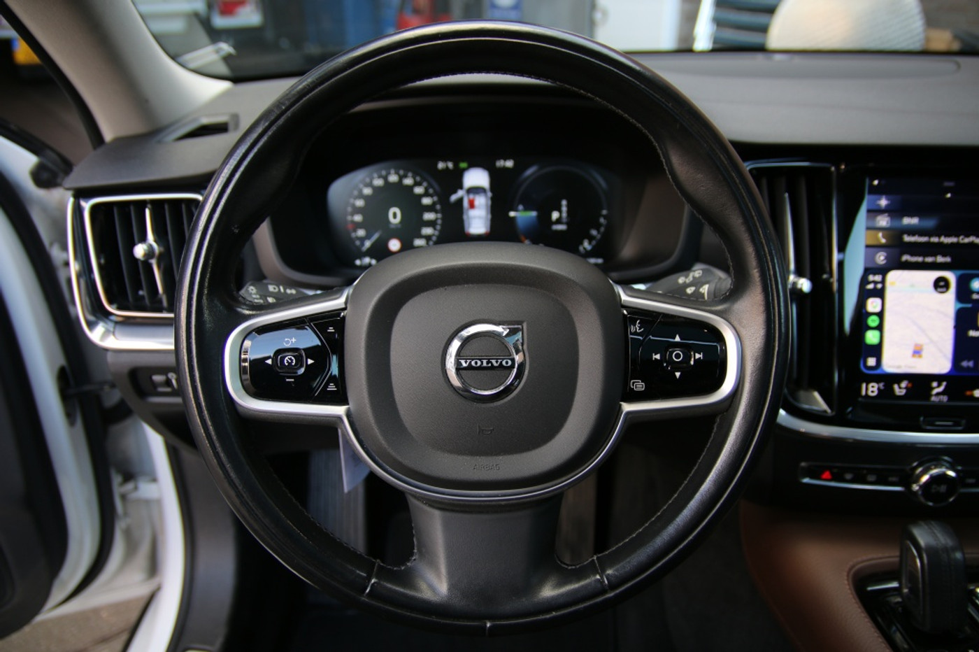 Foto van Volvo V60 T6 Twin Engine