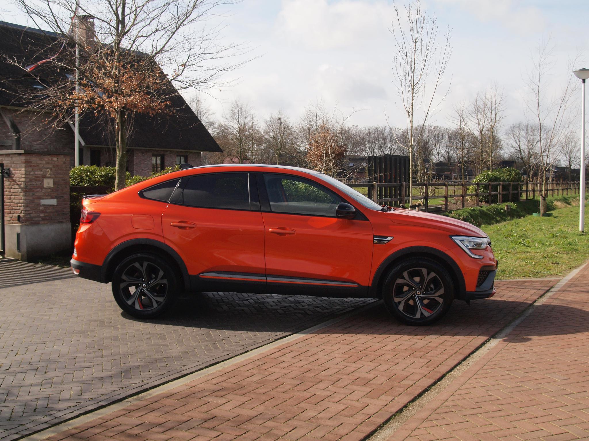 Foto van Renault Arkana E-tech