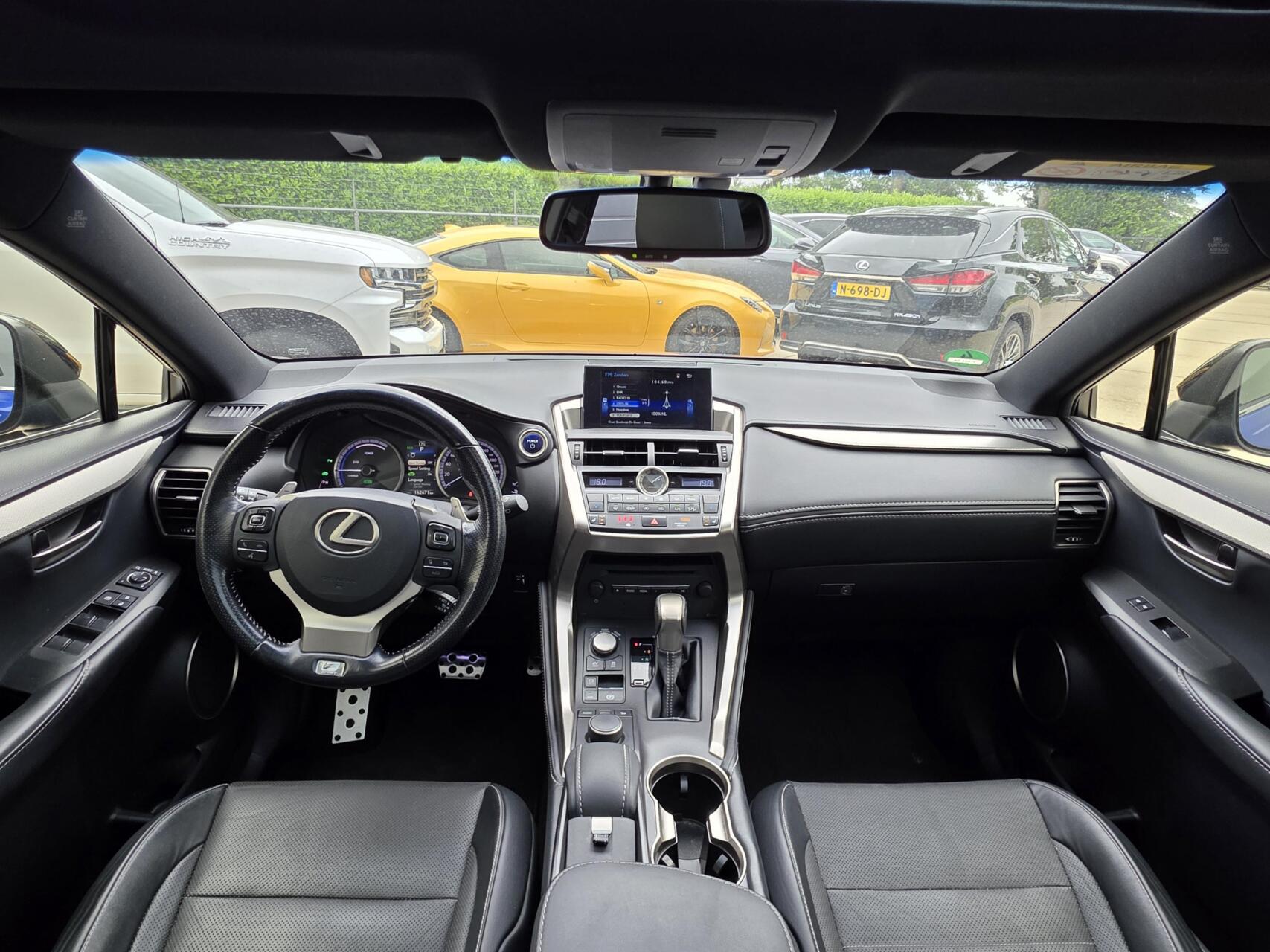 Foto van Lexus Lexus Nx300h