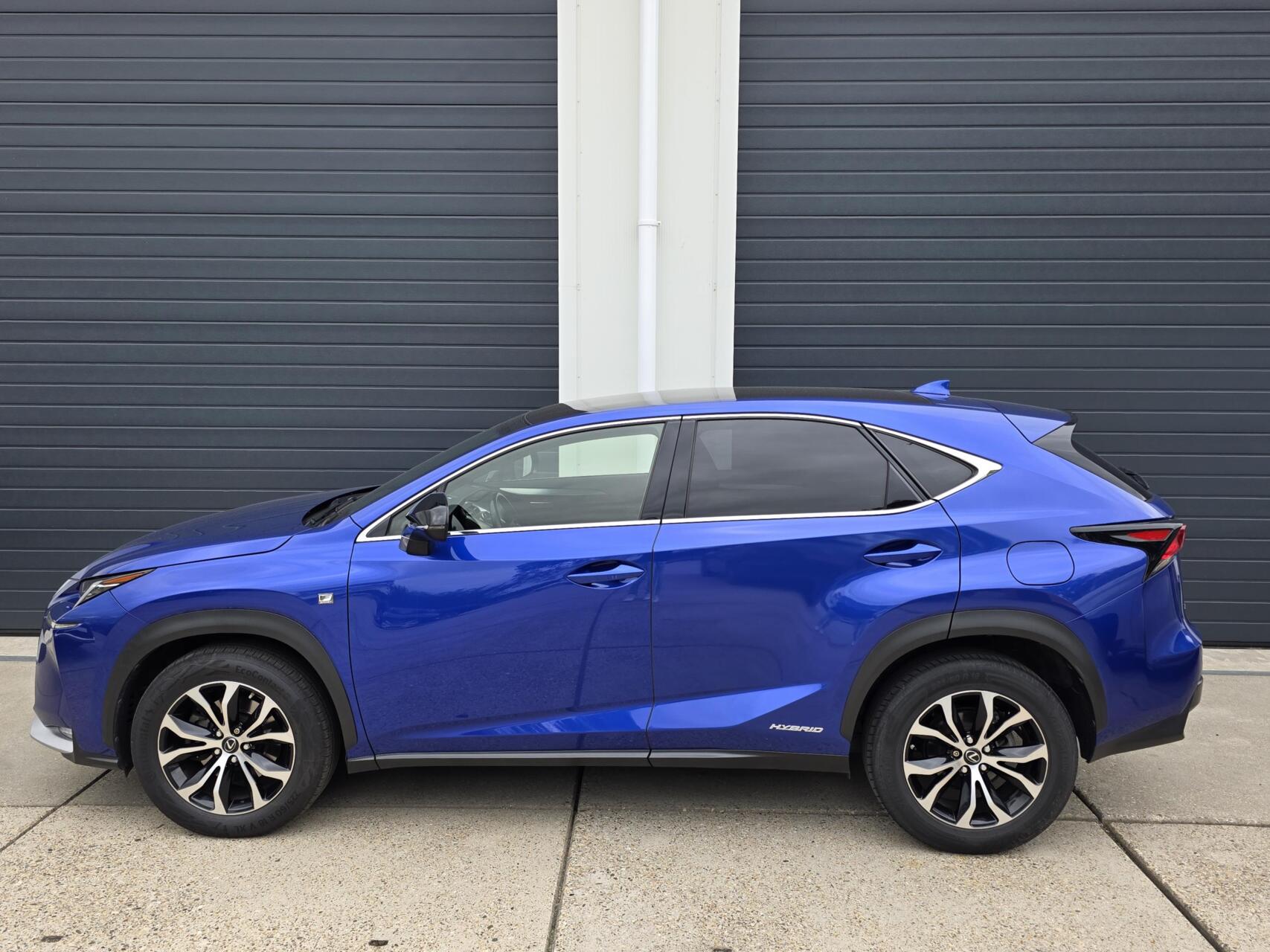 Foto van Lexus Lexus Nx300h