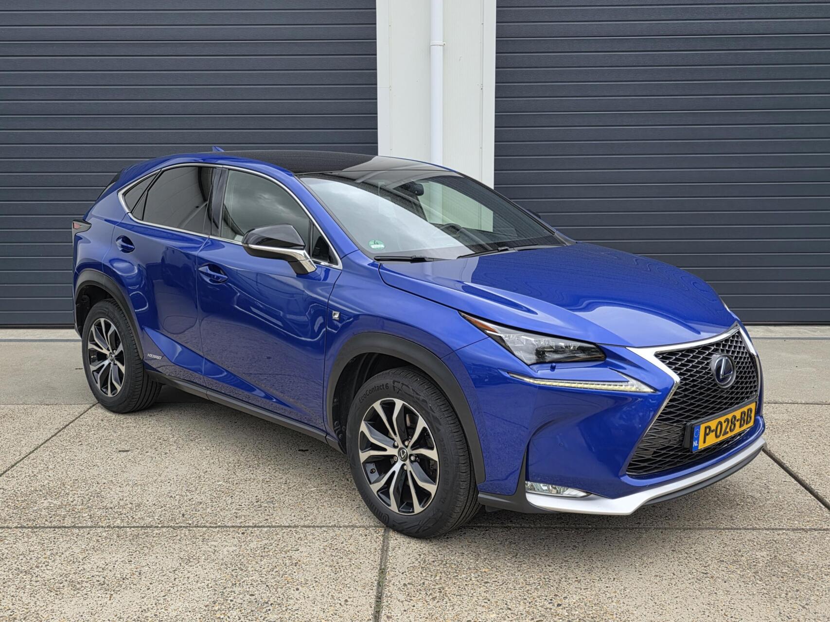 Foto van Lexus Lexus Nx300h