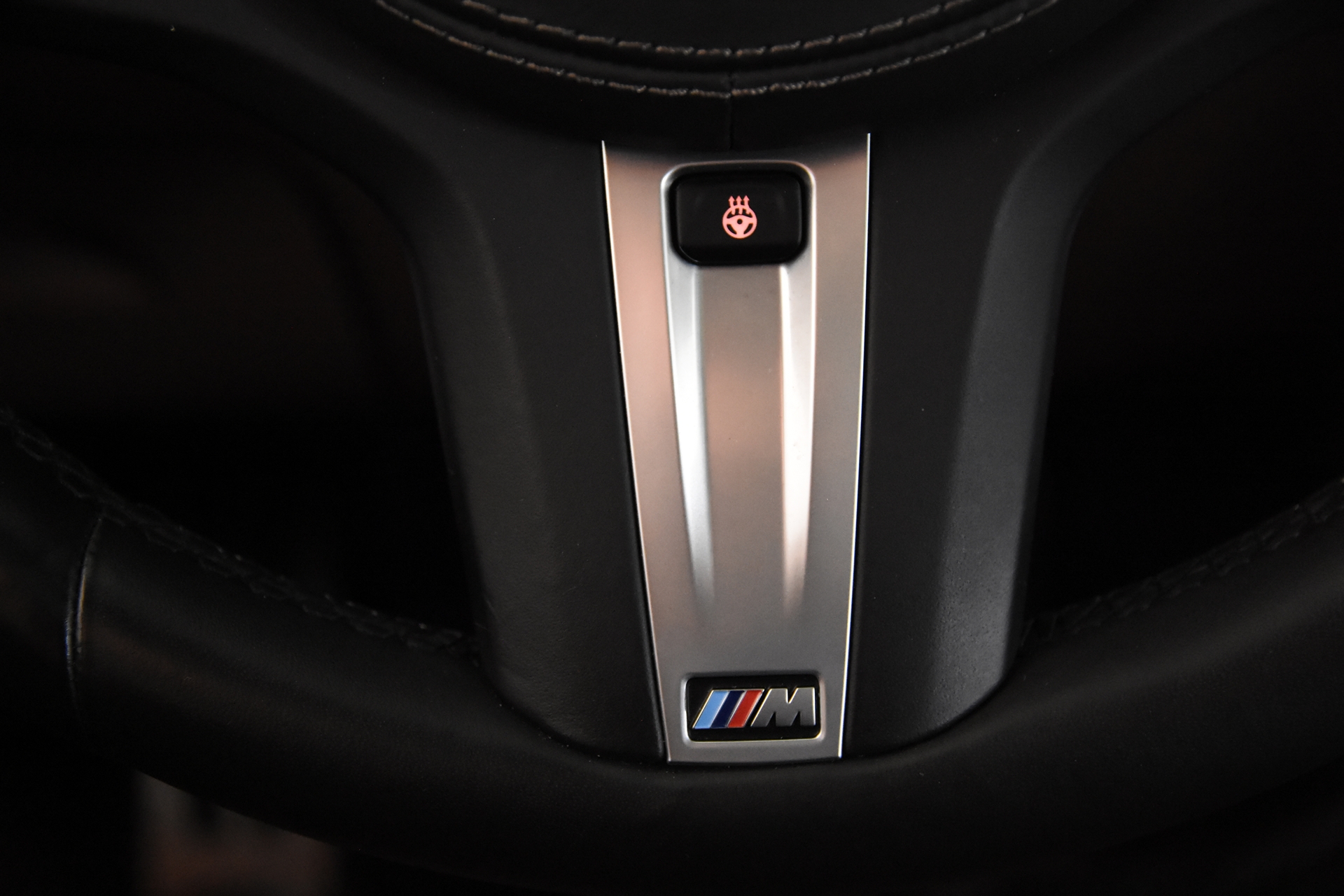 Foto van BMW X5 M50i