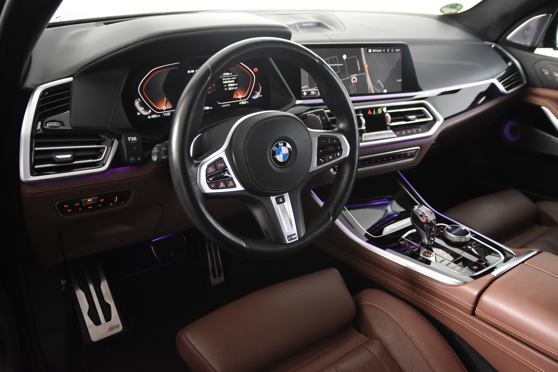 Foto van BMW X5 M50i