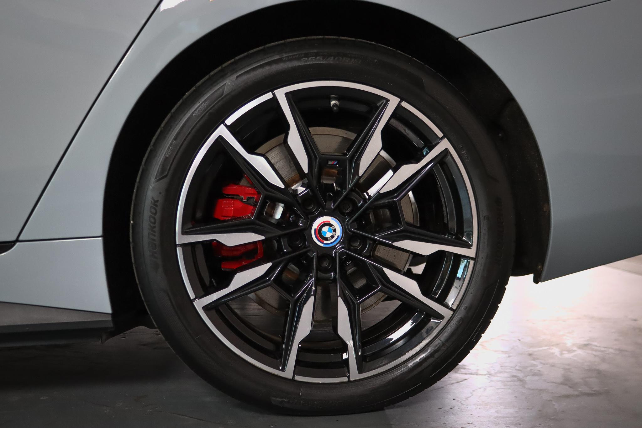 Foto van BMW I4 M50