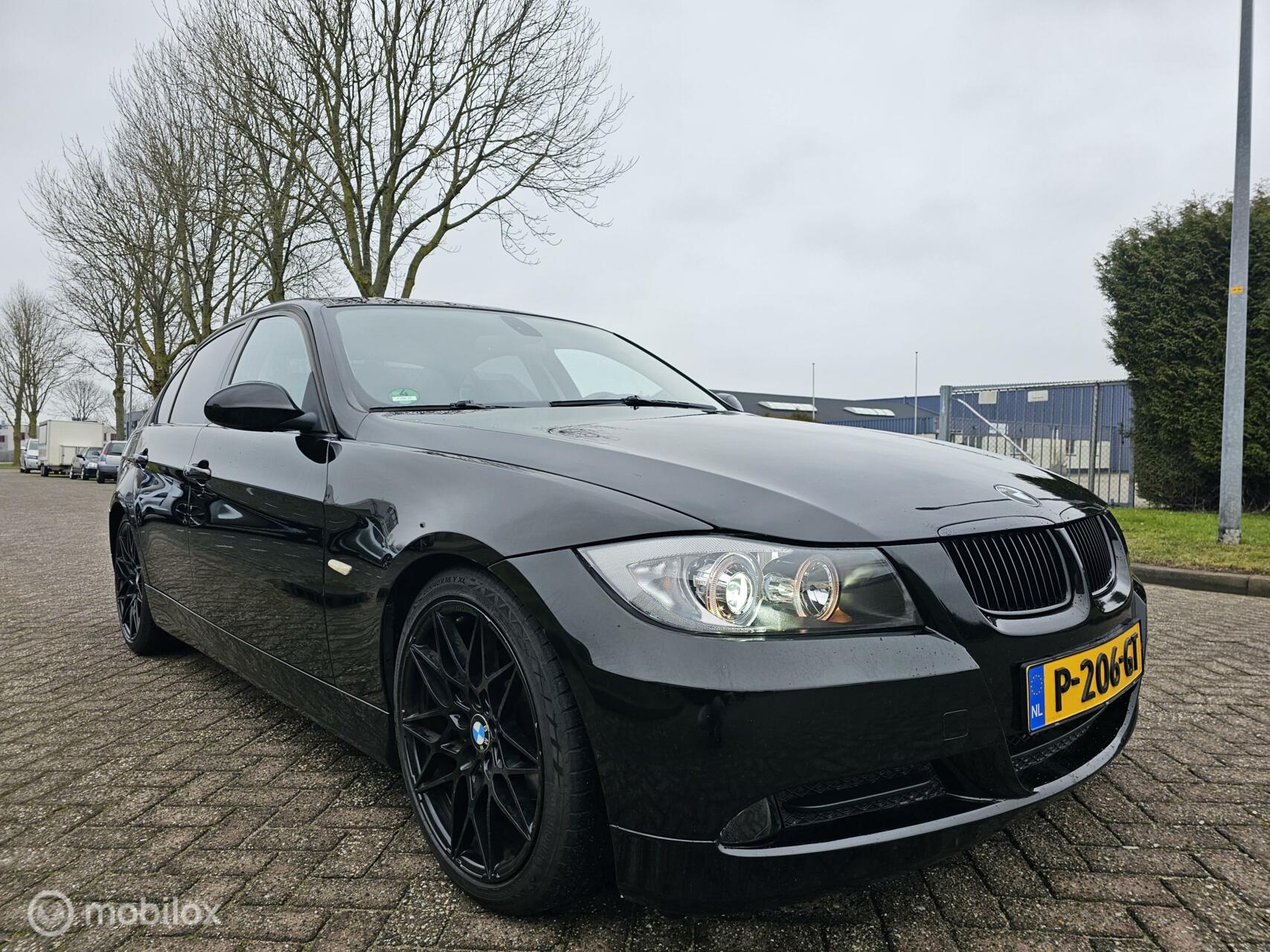 BMW 3-serie 318i Executive 2007 - voorkant