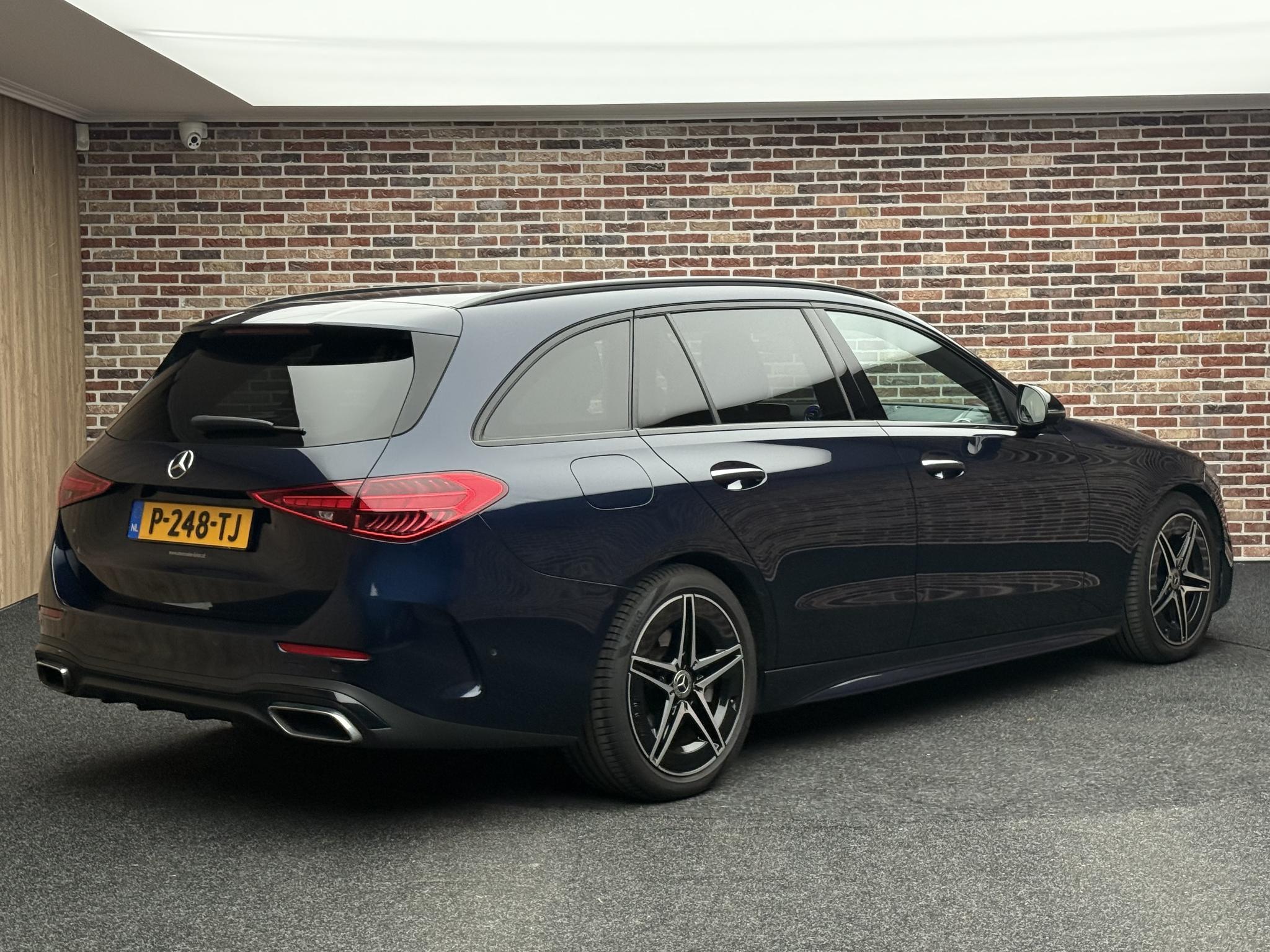 Foto van Mercedes-Benz C 200