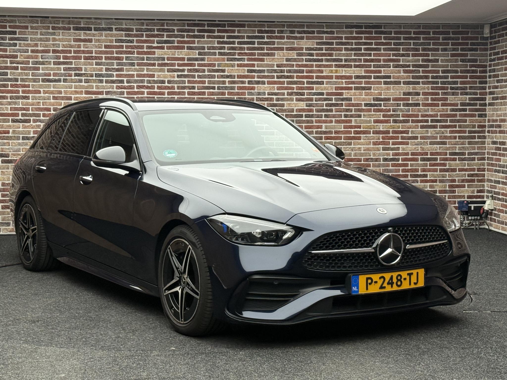 Foto van Mercedes-Benz C 200