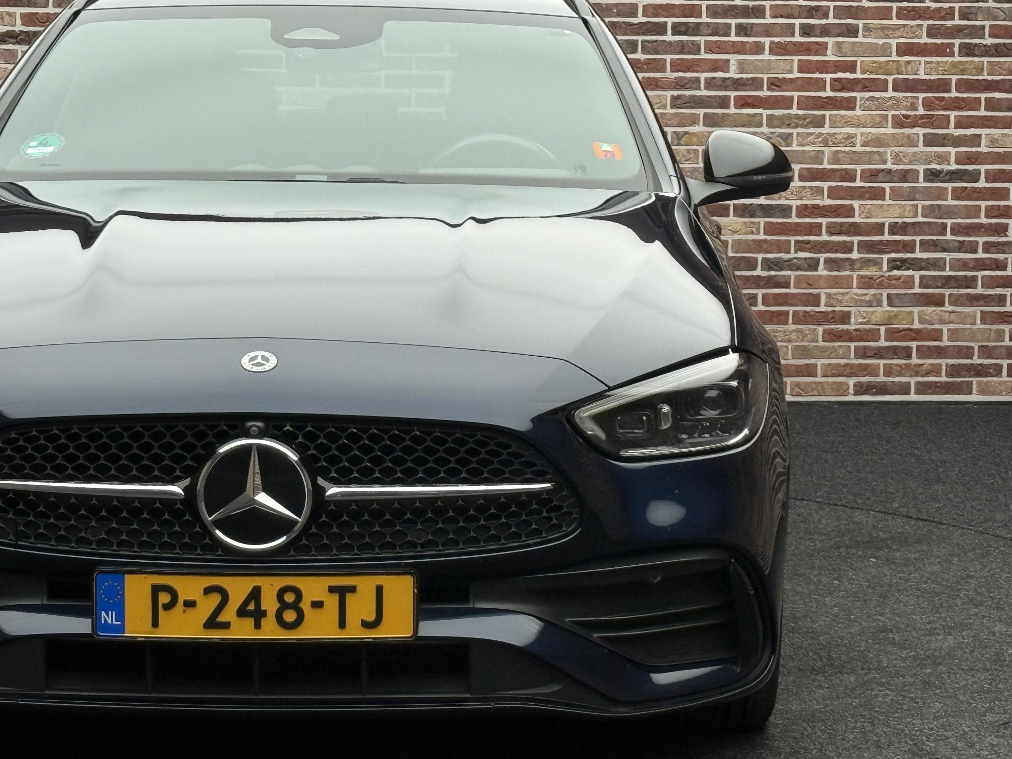 Foto van Mercedes-Benz C 200