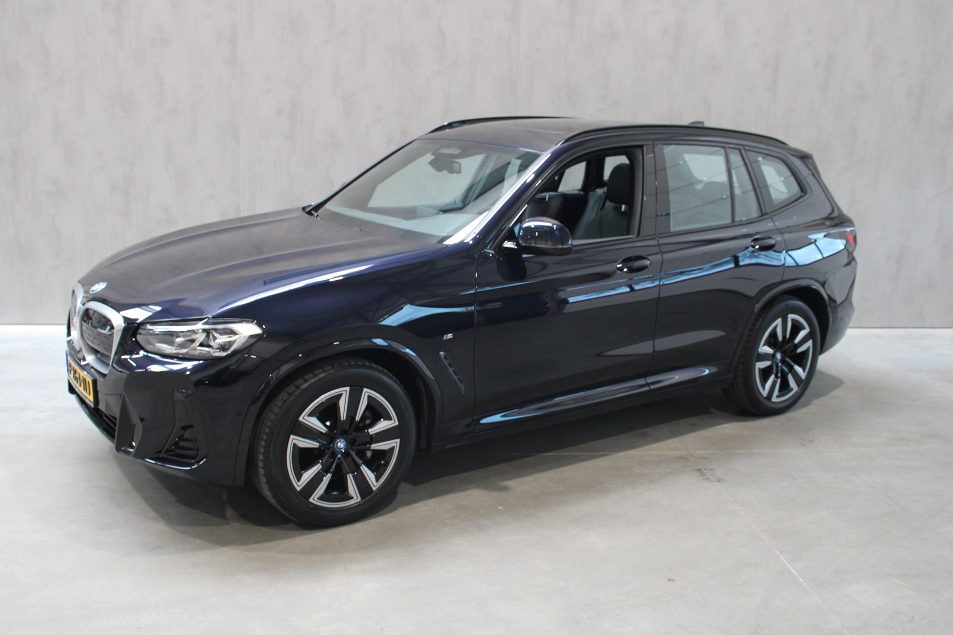 Foto van BMW Ix3