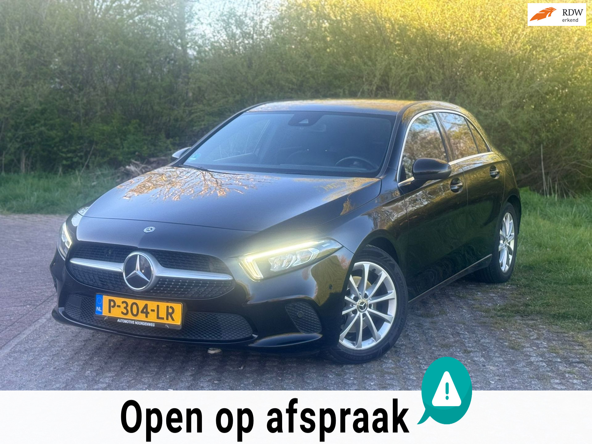 Mercedes-Benz A 200 200 Business Solution AMG Upgrade 2019 - voorkant