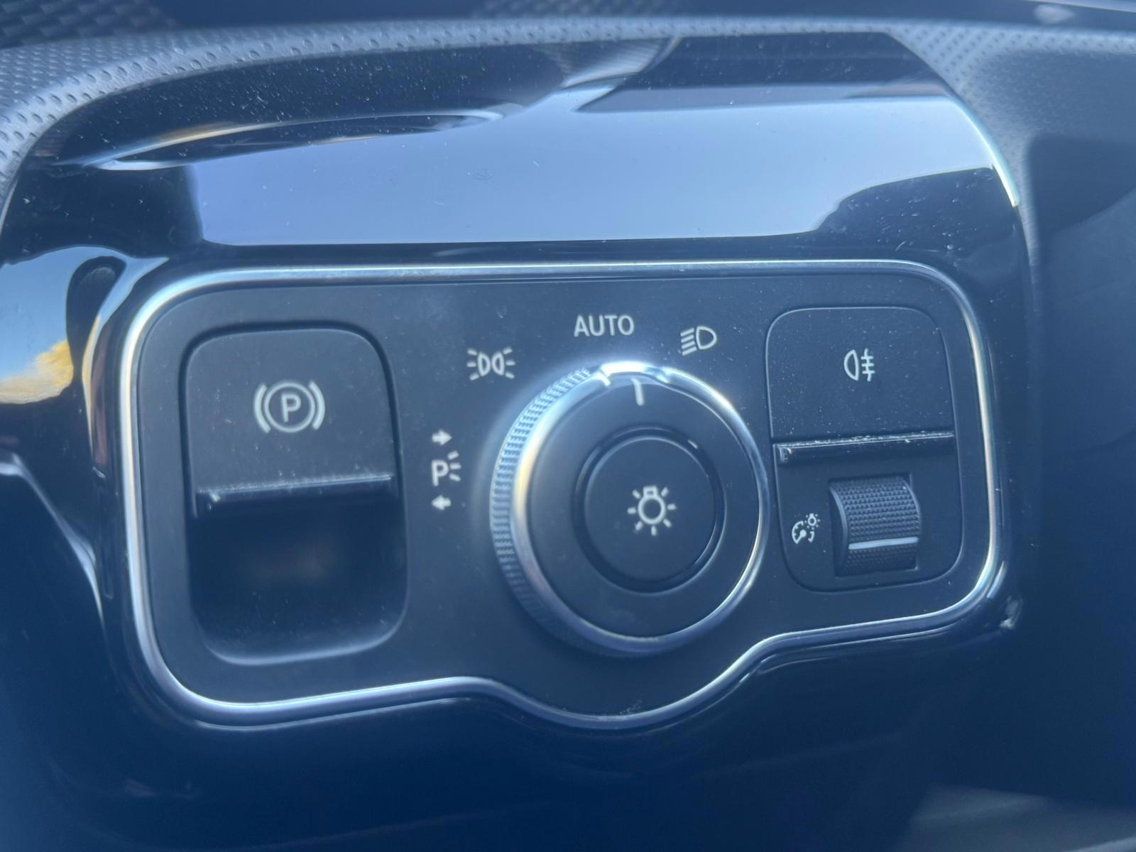 Foto van Mercedes-Benz A 200
