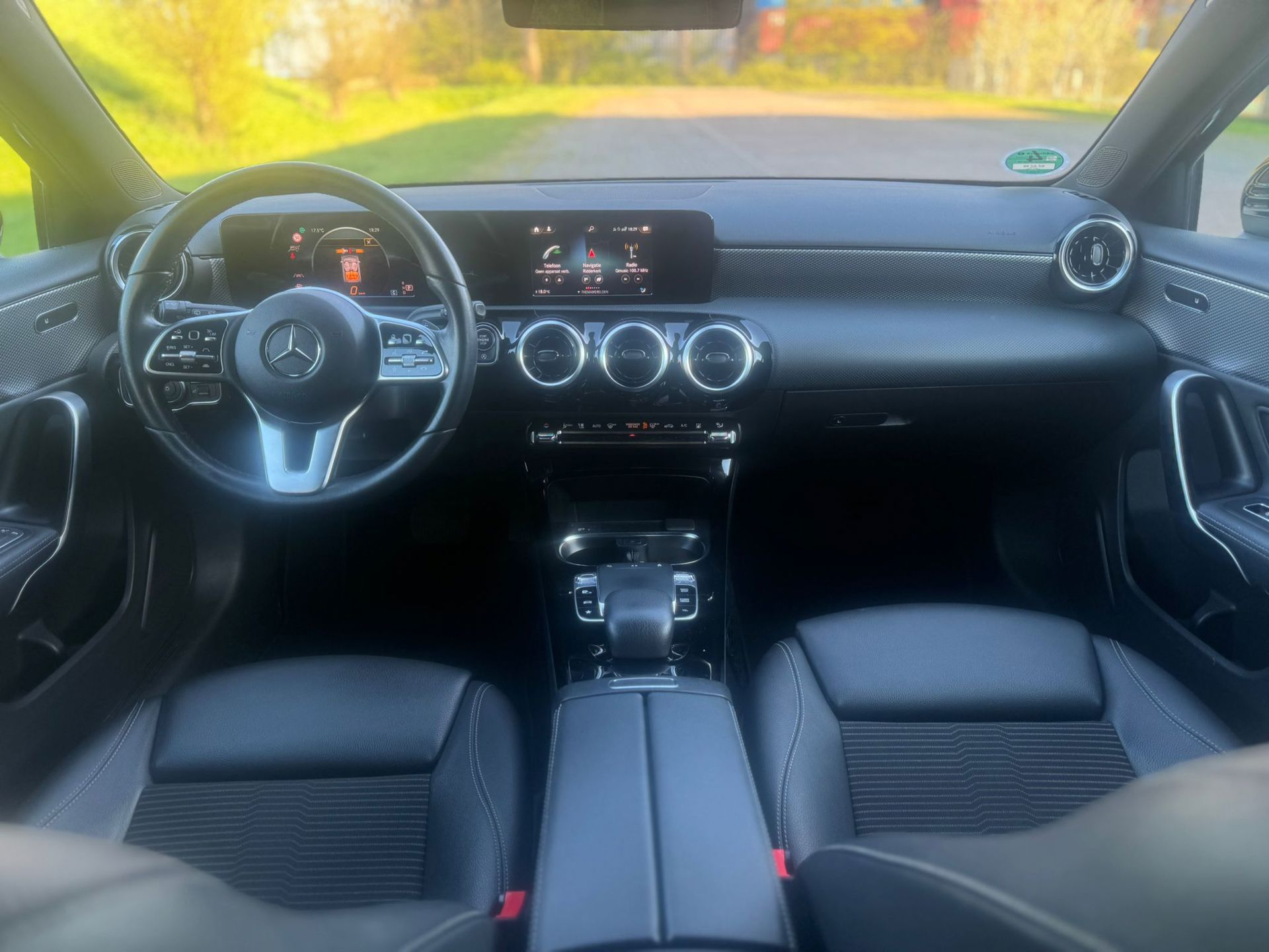 Foto van Mercedes-Benz A 200