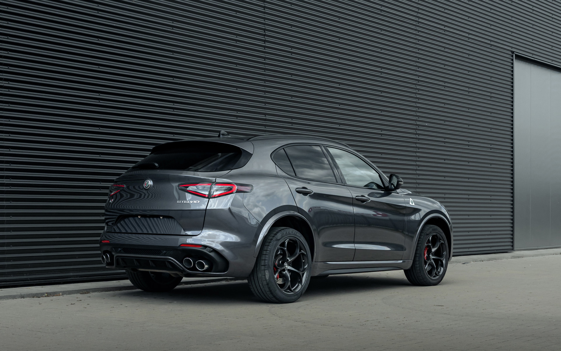 Foto van Alfa Romeo Stelvio Quadrifoglio