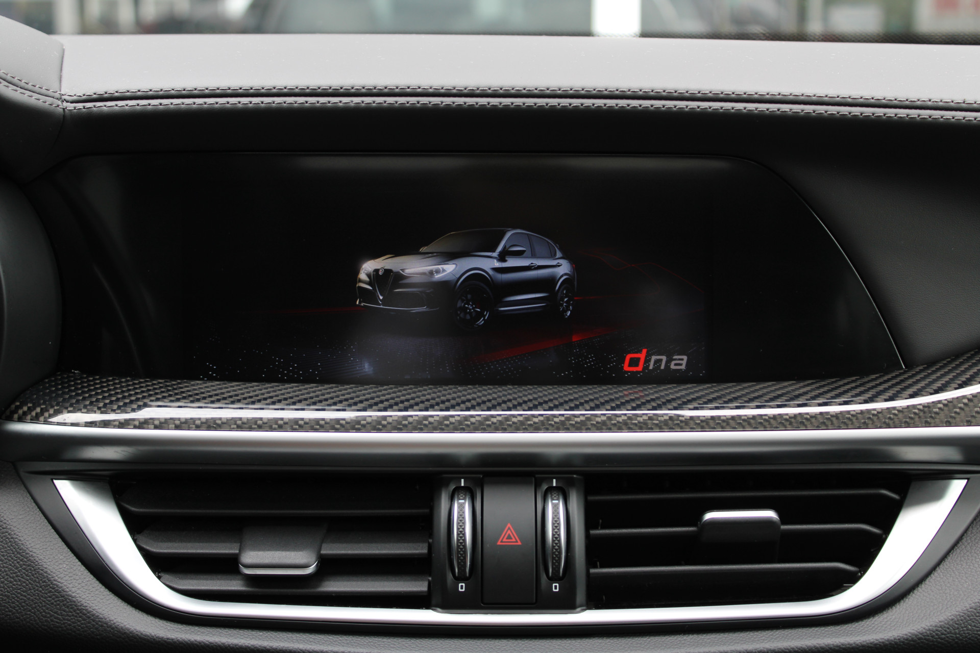 Foto van Alfa Romeo Stelvio Quadrifoglio
