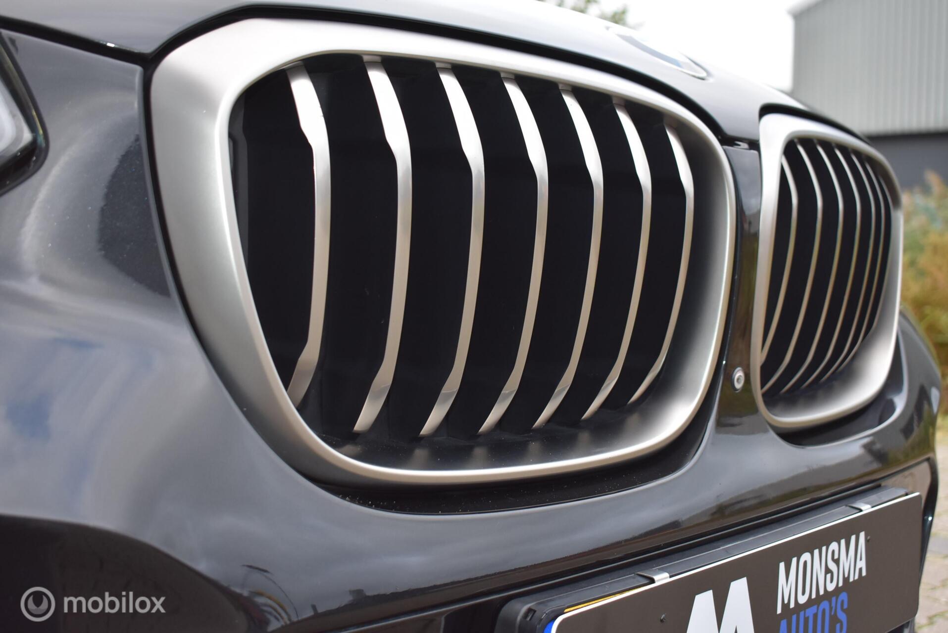 Foto van BMW X3 M40i