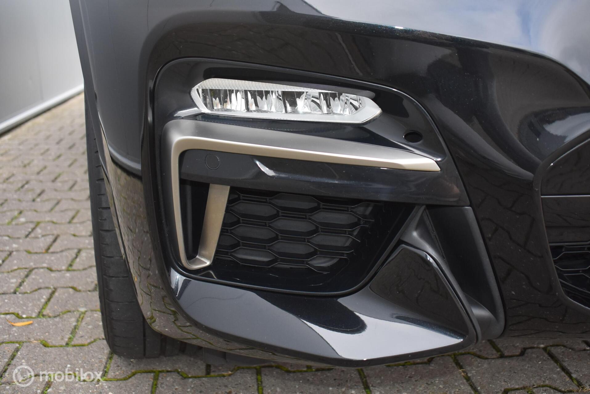 Foto van BMW X3 M40i