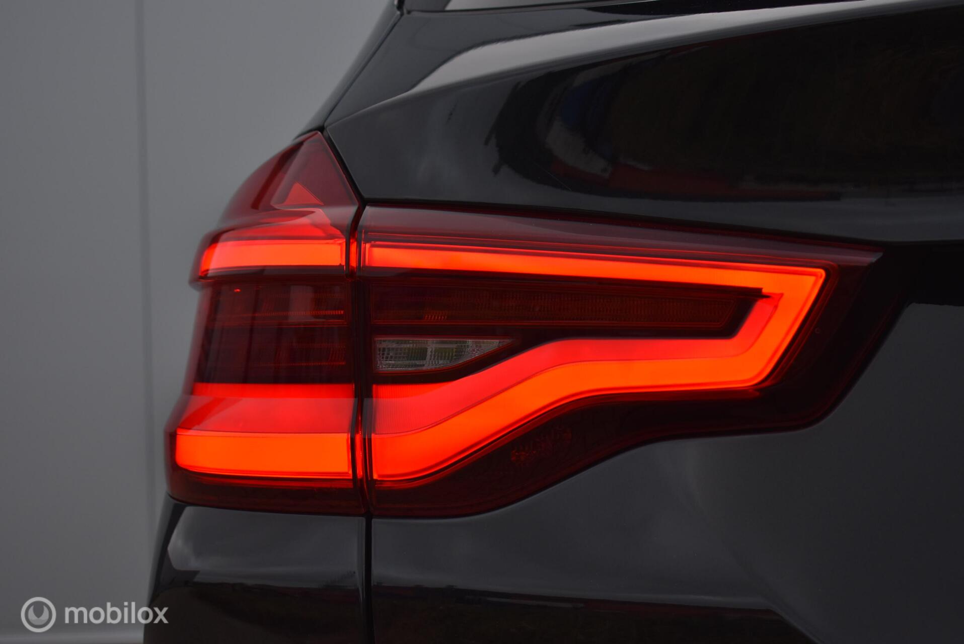 Foto van BMW X3 M40i