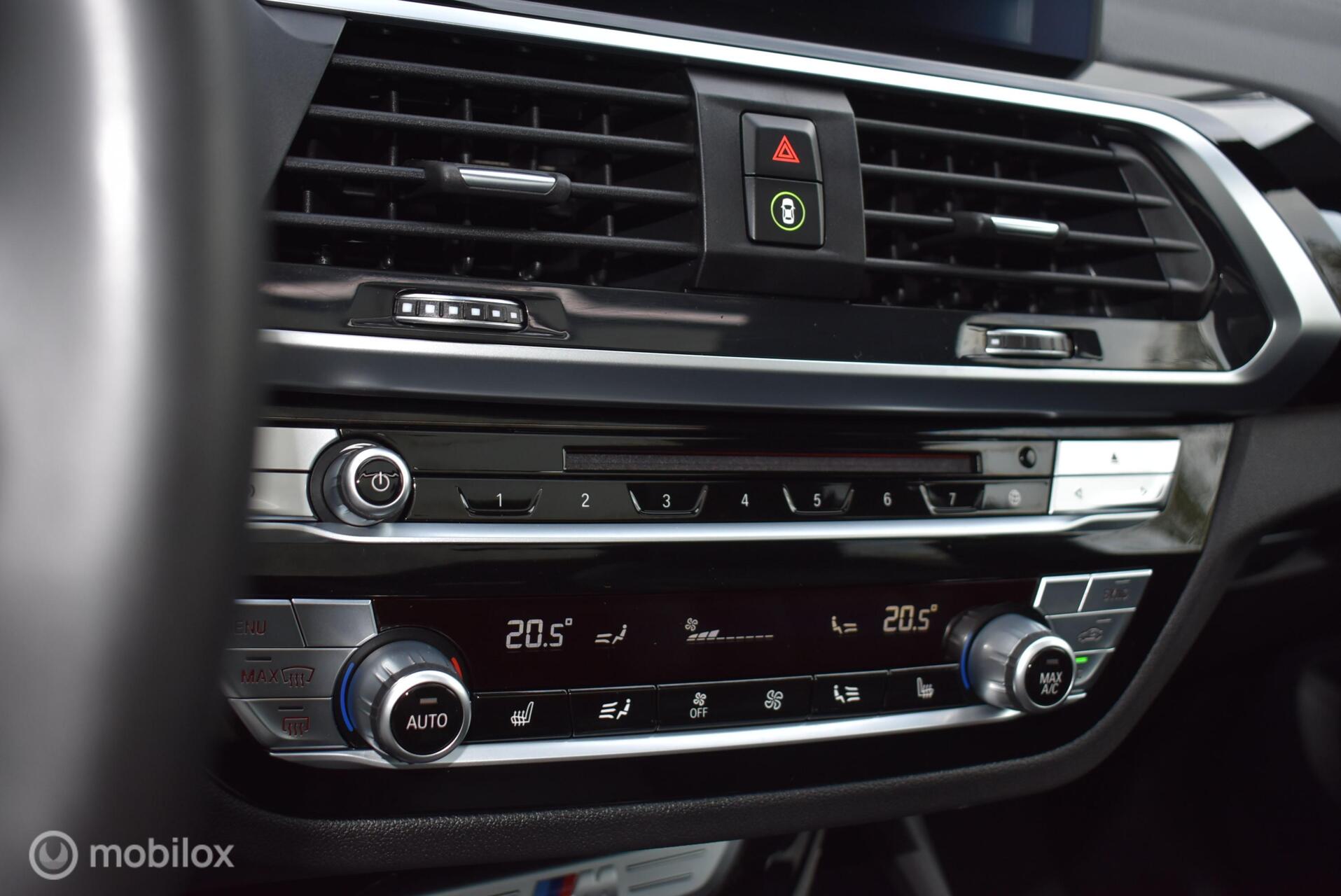 Foto van BMW X3 M40i