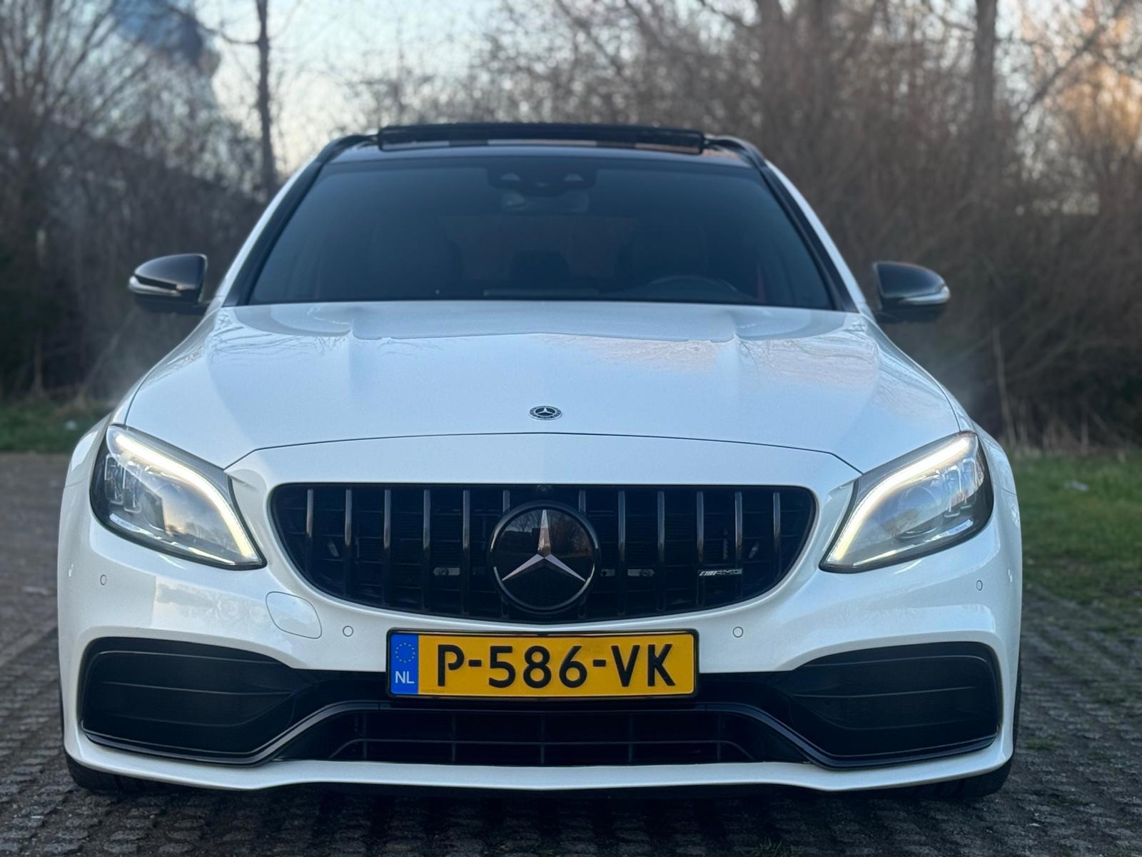 Foto van Mercedes-Benz AMG C 63 S