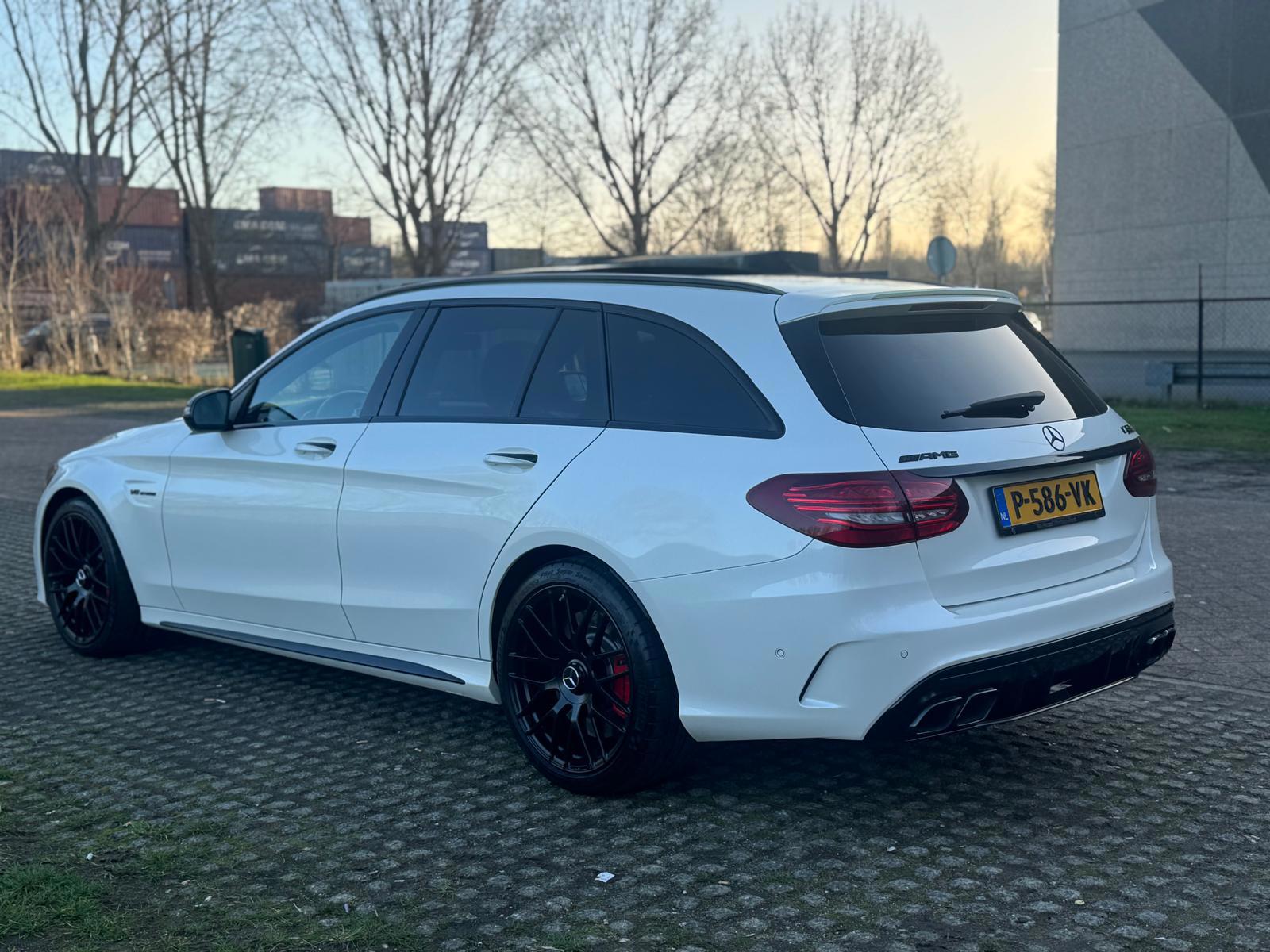 Foto van Mercedes-Benz AMG C 63 S