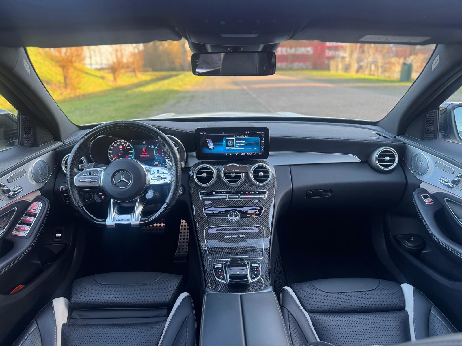 Foto van Mercedes-Benz AMG C 63 S