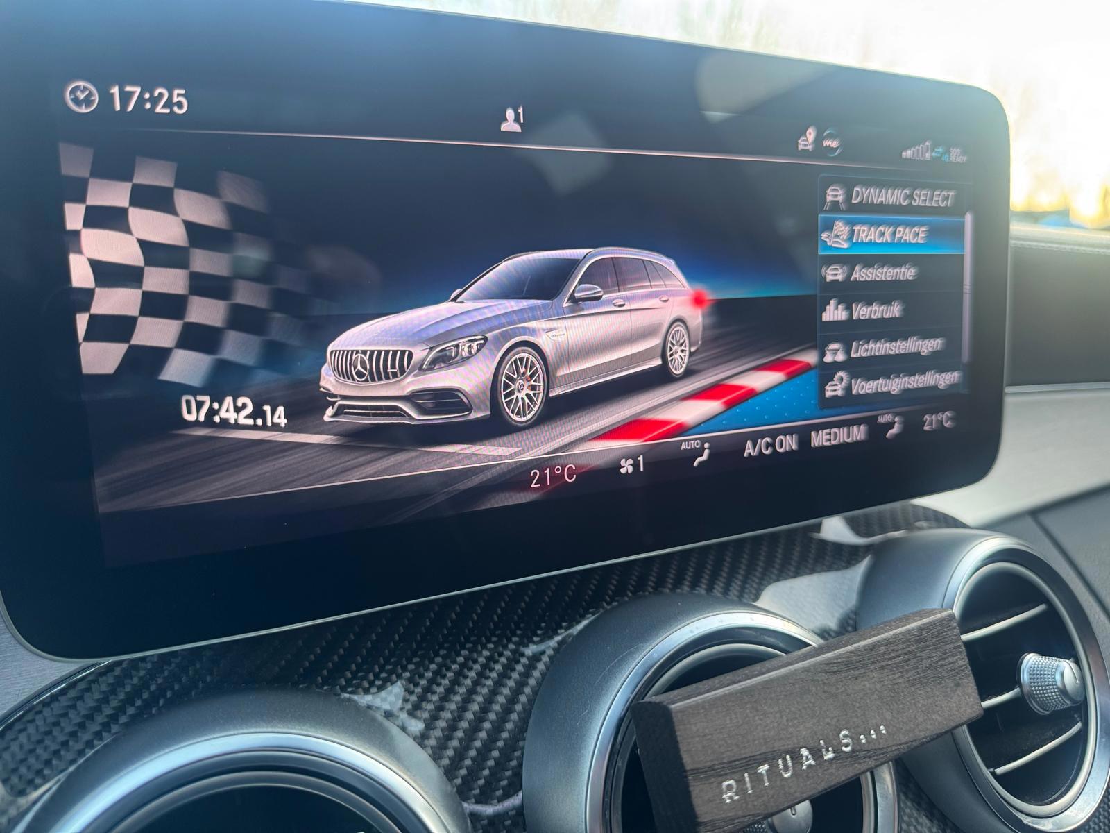Foto van Mercedes-Benz AMG C 63 S